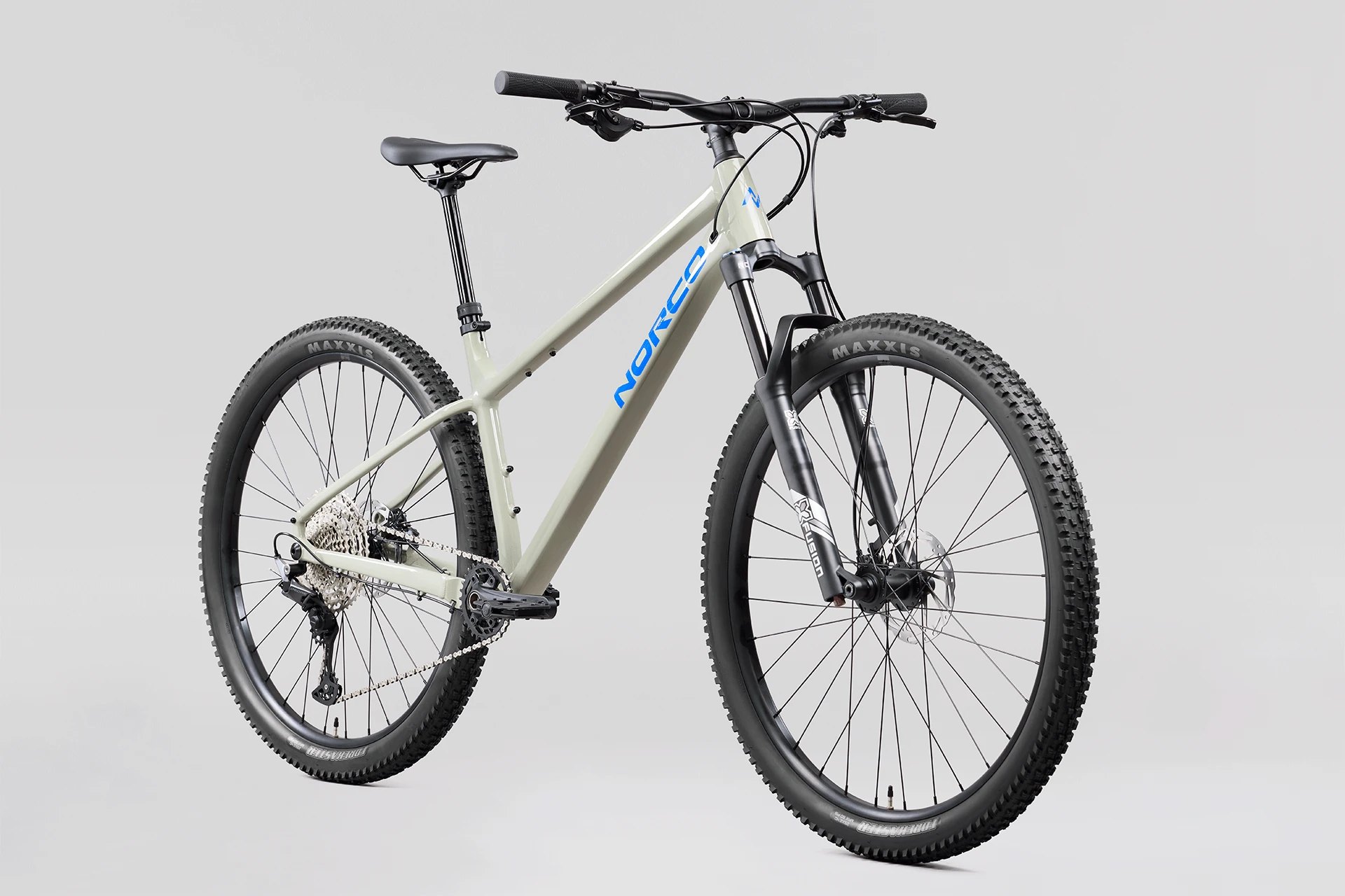 BICI NORCO CHARGER A2 2027 GRIS ASH R29 - Imagen 4