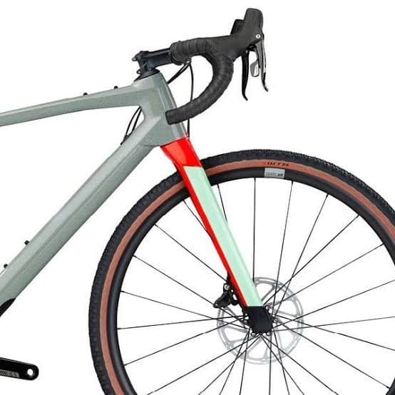 BMC URS ONE GRIS SPECKLE - Imagen 4